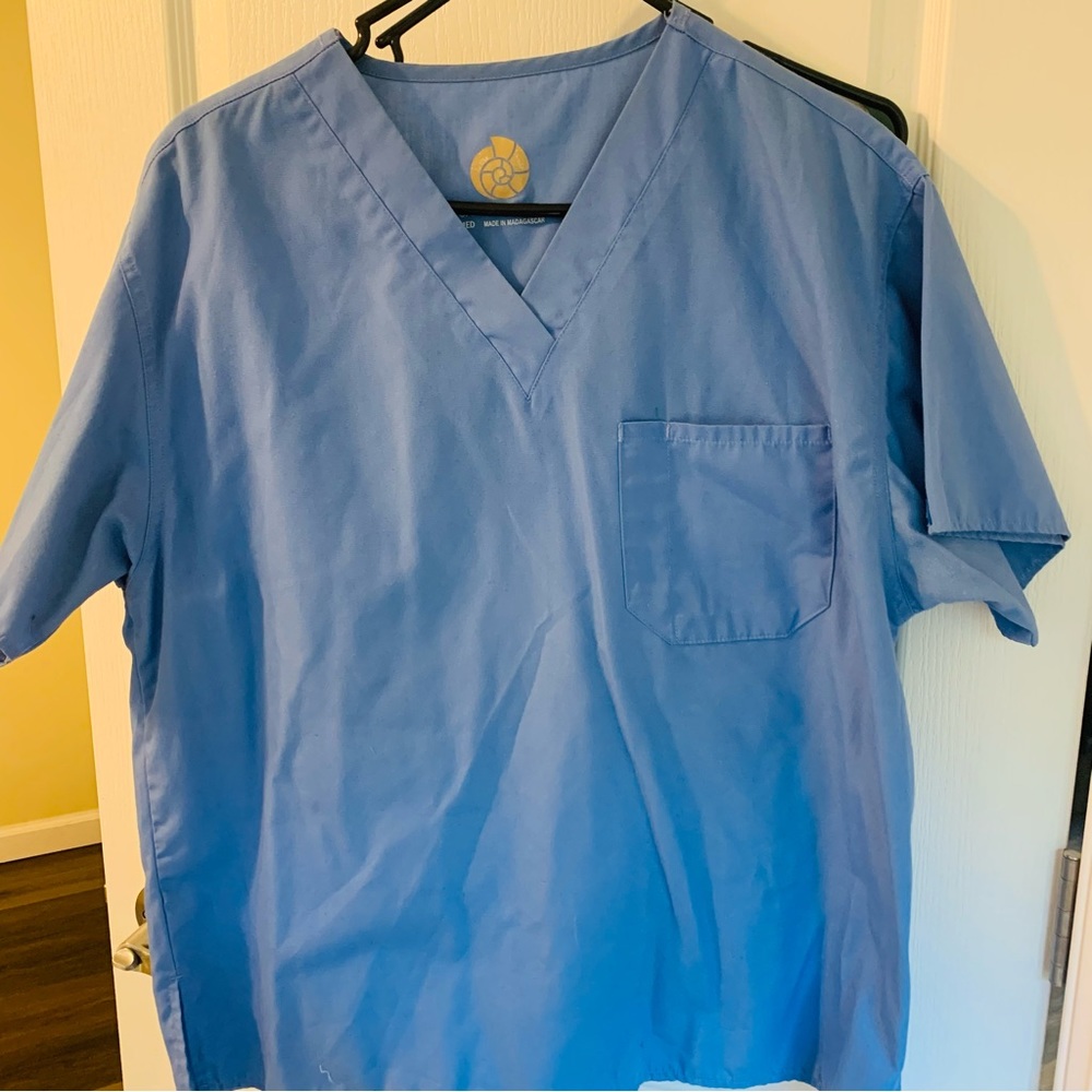 Sanibel Works Mens Scrubs Set Light Blue Top M Bottom S